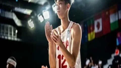 2026独家：萨拉赫加盟特拉布宗体育，两年合约正式敲定